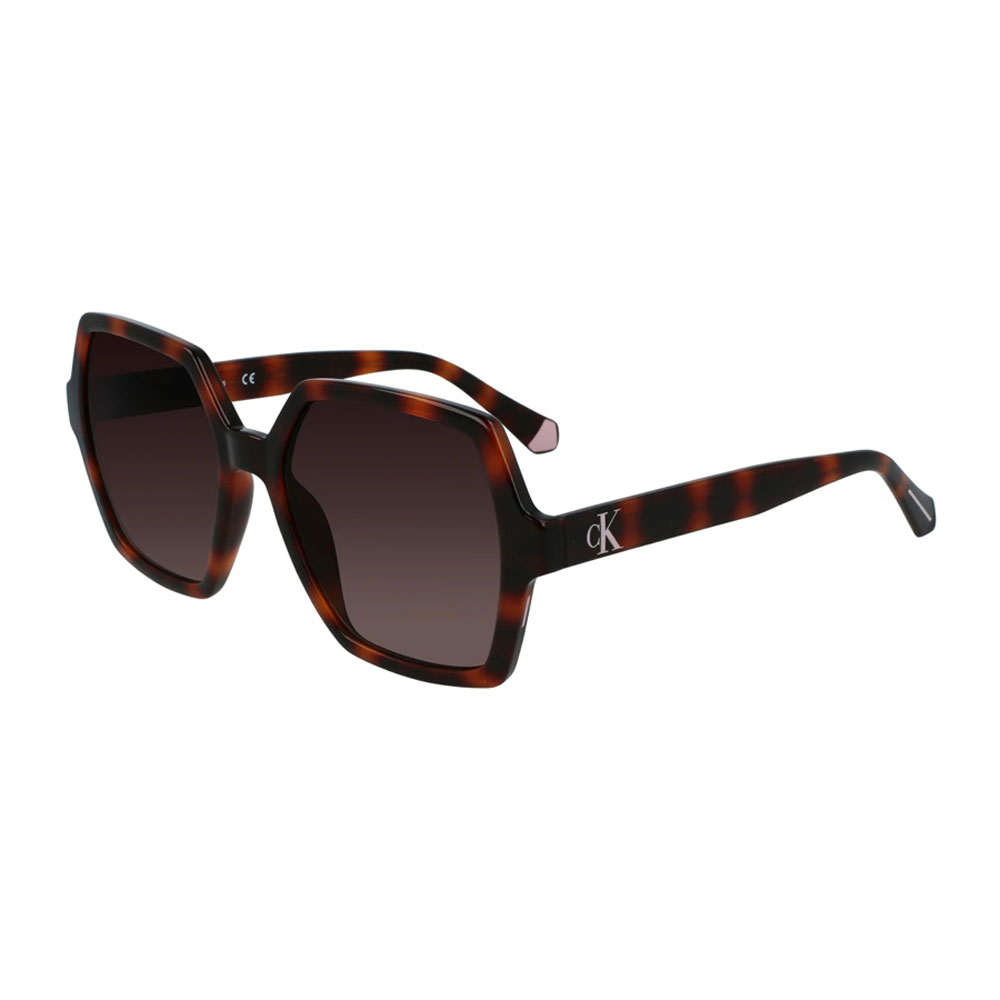 Ckj21629 240 donna.jpg
